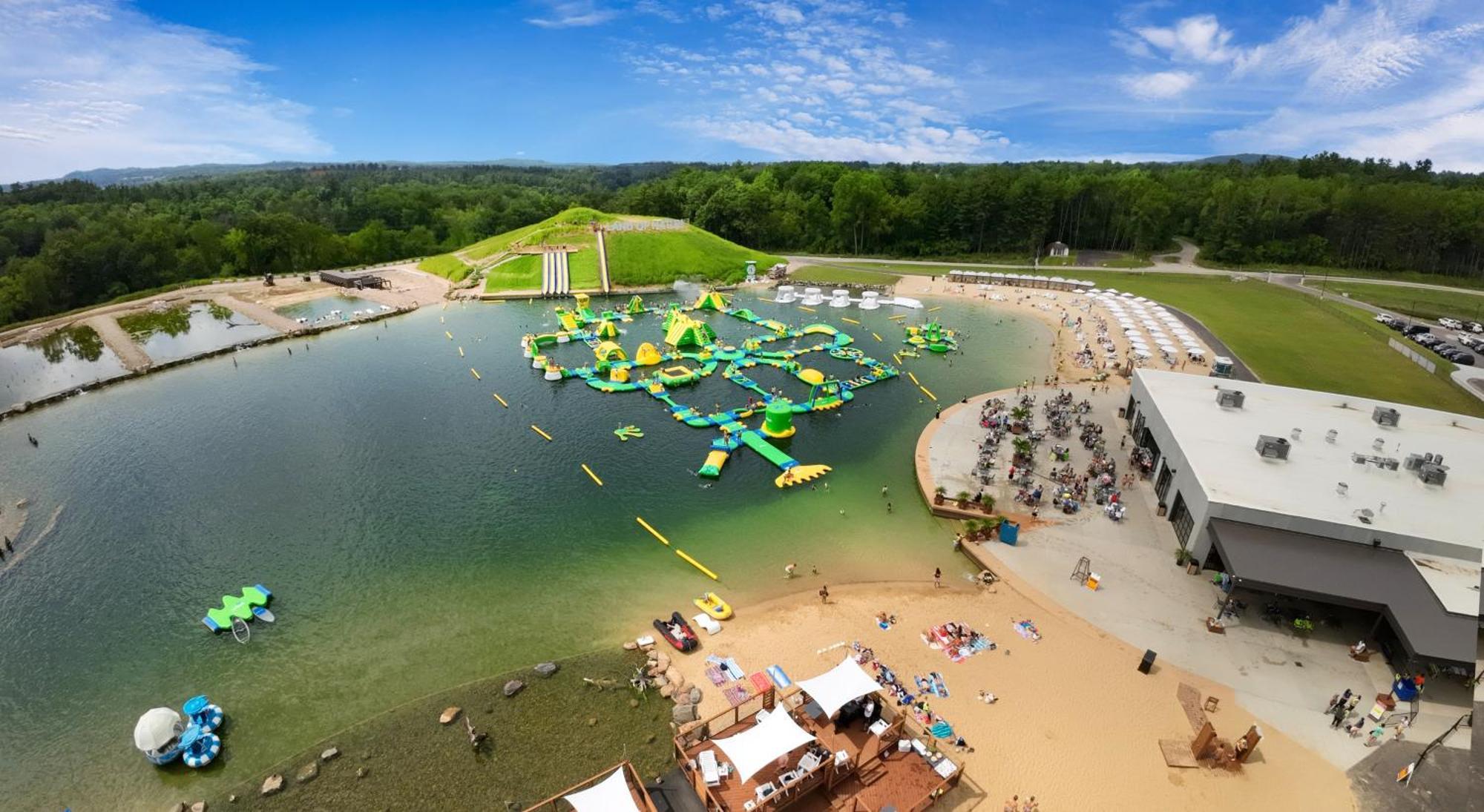 The Vue Boutique Hotel & Boathouse Wisconsin Dells Exterior photo