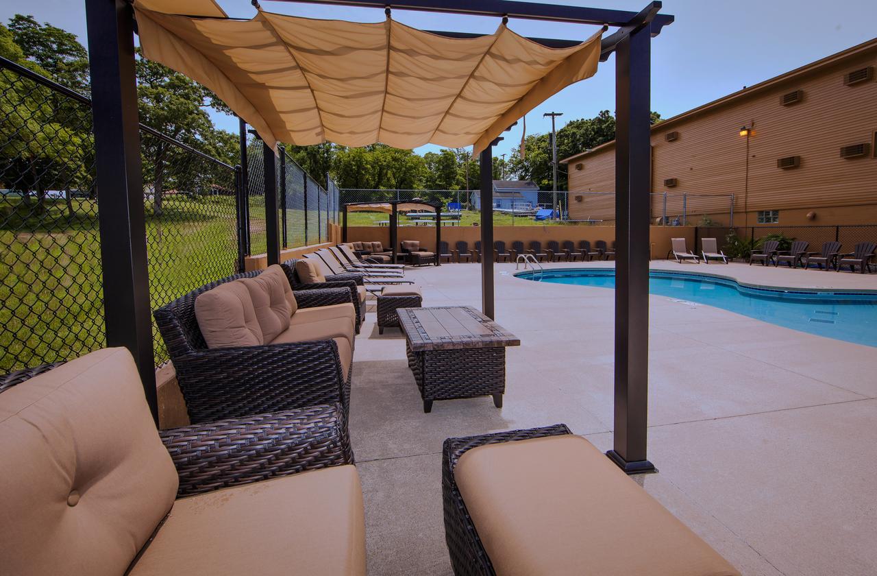 The Vue Boutique Hotel & Boathouse Wisconsin Dells Exterior photo